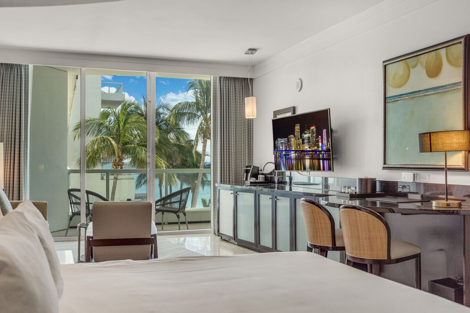 Building Photo - 4391 Collins Ave