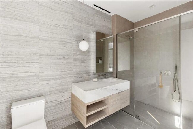 Building Photo - 0 bedroom in New York NY 10001