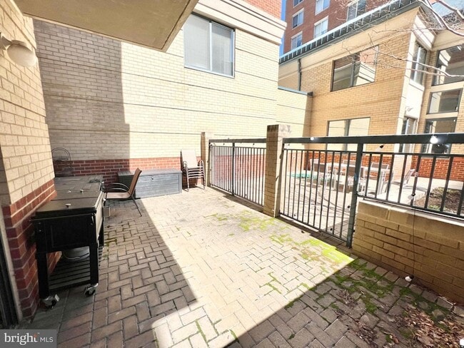 Building Photo - 3830 9th St N