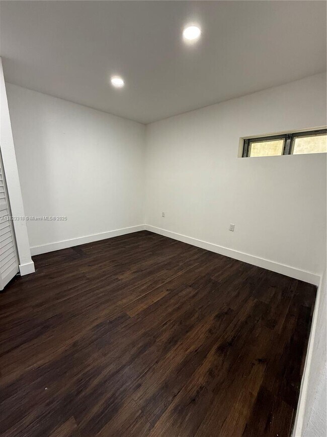 Building Photo - 15510 SW 57th Terrace