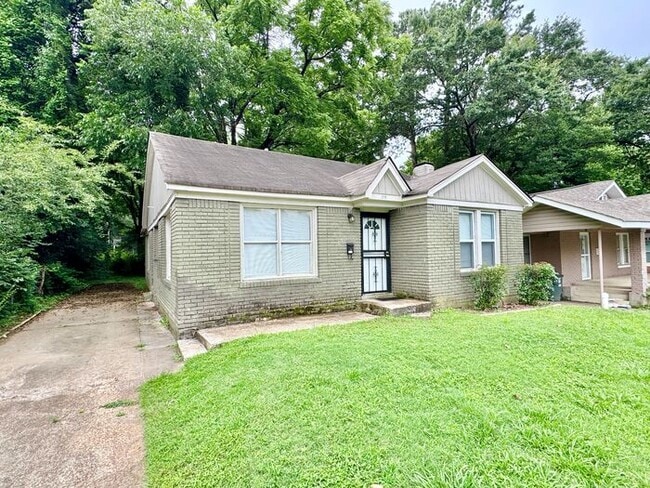 Building Photo - 3219 Carnes Ave