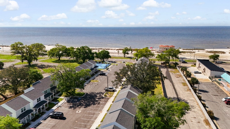 Building Photo - 101 Coral Breeze Drive