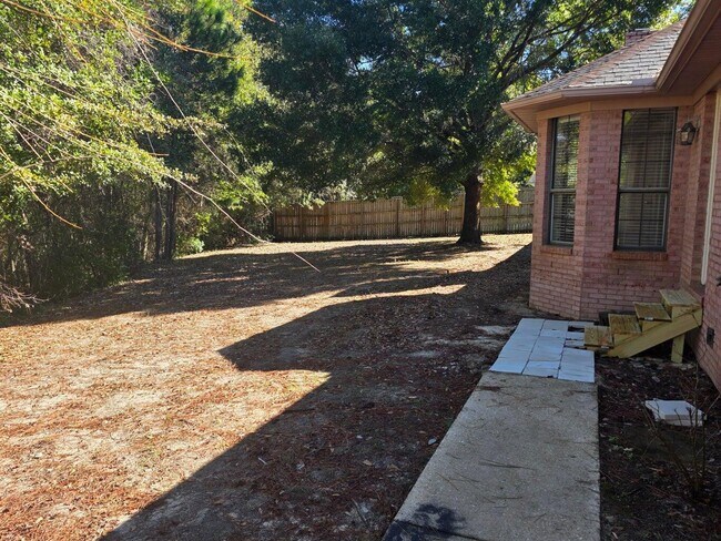 Building Photo - 3 Neptune Dr