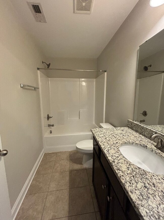 Building Photo - 3BR/2BA Townhouse in Concord