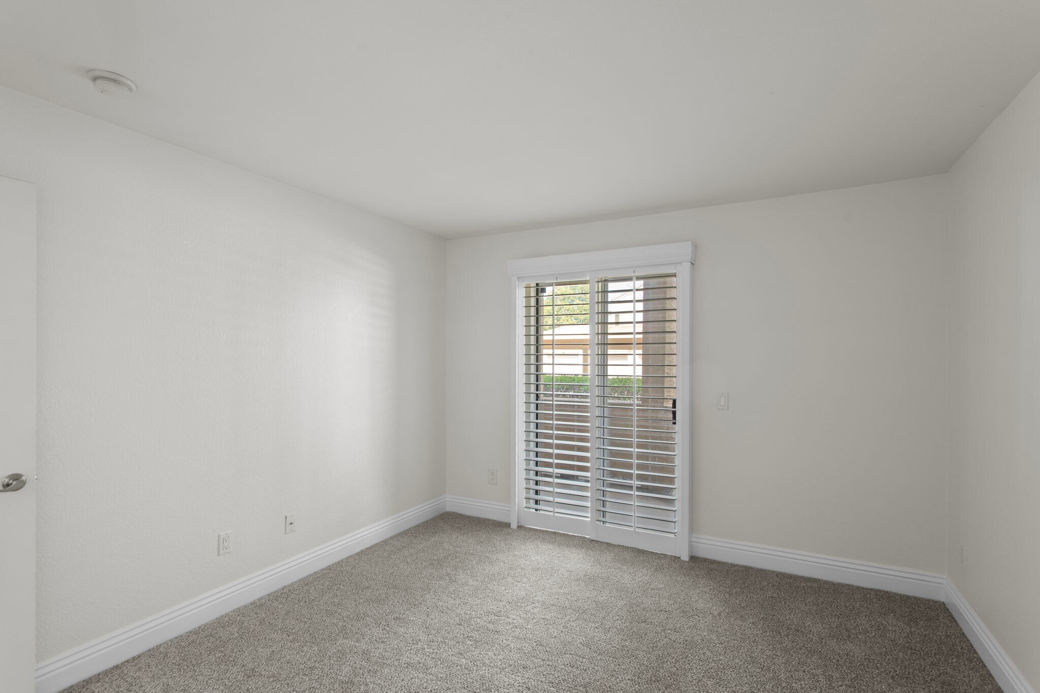 Building Photo - 2320 Del Mar Way