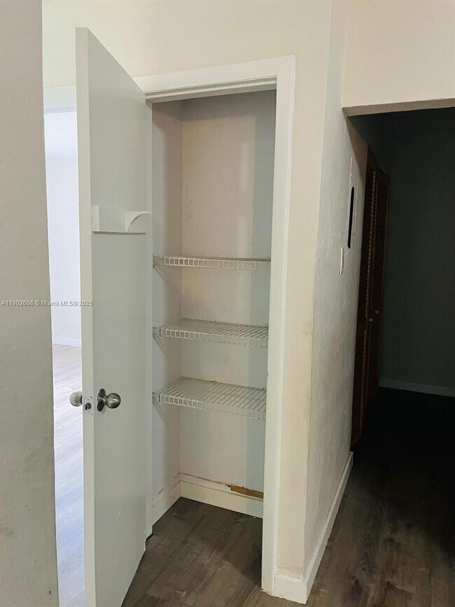 Building Photo - 7740 SW 10th St