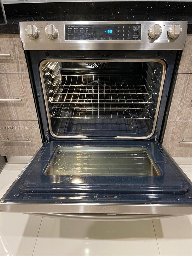 Building Photo - 2801 NE 183rd St