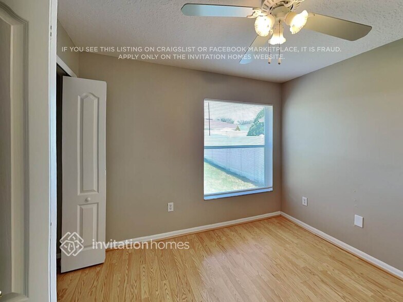 Building Photo - 10037 Creek Bluff Dr