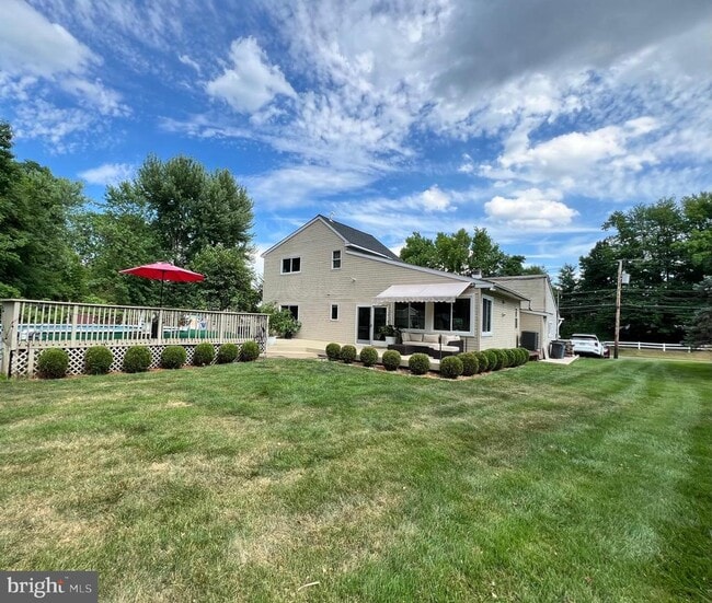 Building Photo - 3332 Philmont Ave