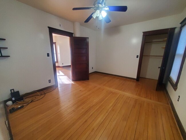 Building Photo - 205-205 N Spring St