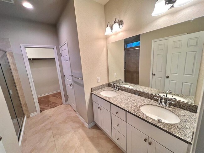 Building Photo - 5717 Lehman Way