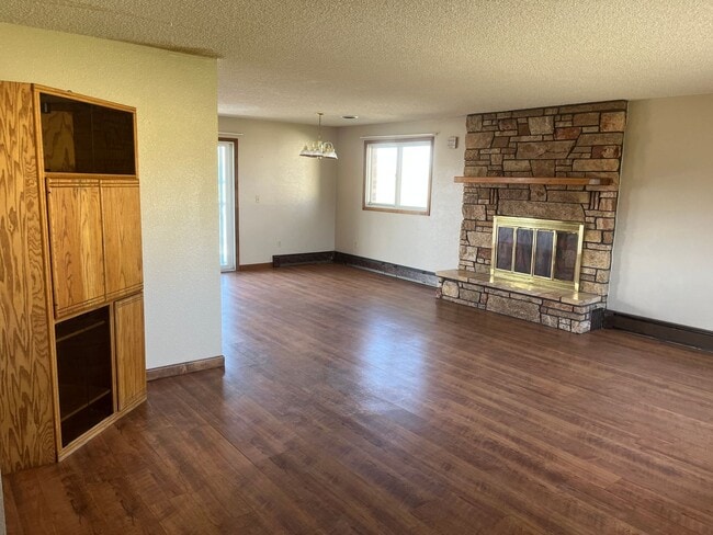 Building Photo - 1229 Thiel Rd
