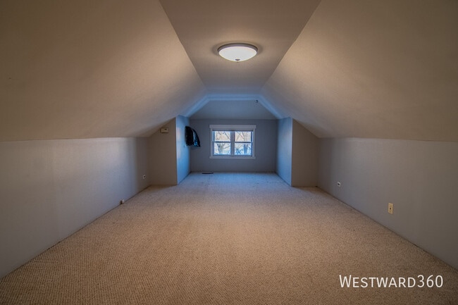 Building Photo - 4246 N Menard-