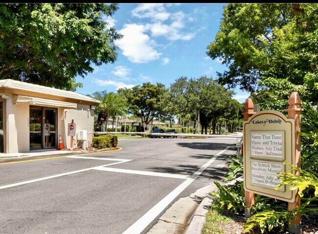Building Photo - 15461 Lakes of Delray Blvd