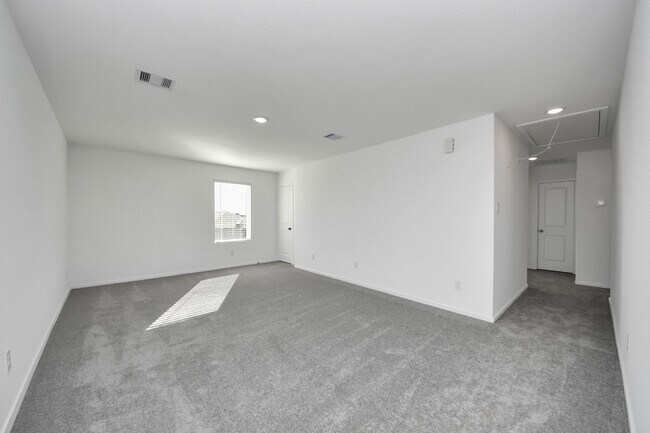 Building Photo - 2523 Night Emerald Dr