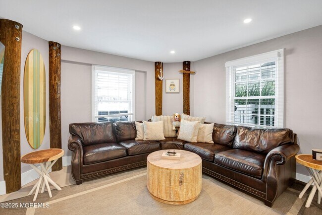 Building Photo - 206 N Lagoon Rd