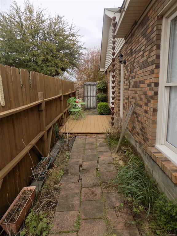 Building Photo - 4602 Cherry Tree Terrace