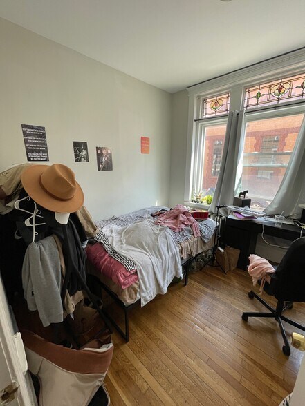 Building Photo - 38 Hemenway St