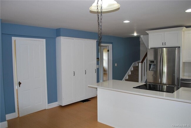 Building Photo - 249 Pine Island Turnpike