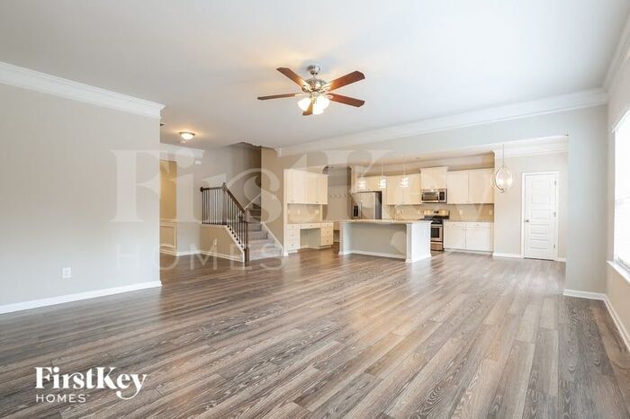 Building Photo - 74 Ravencroft Dr