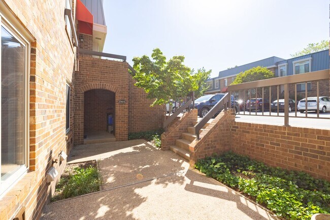 Primary Photo - Beautiful 2-bedroom, 1.5-bath