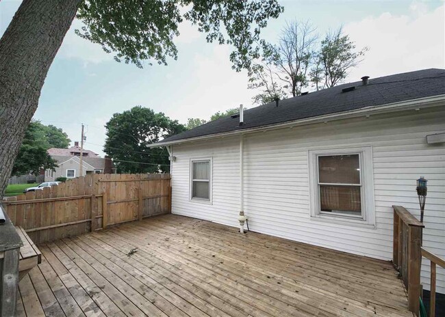 Building Photo - Updated 3 Bedroom Home- deck/yard