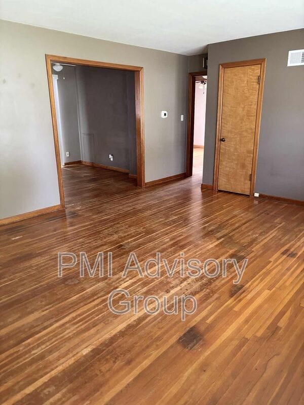 Building Photo - 1808 S Faulders Ln