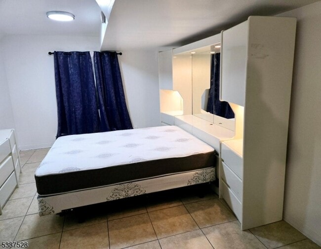 Building Photo - 26 Cambridge St