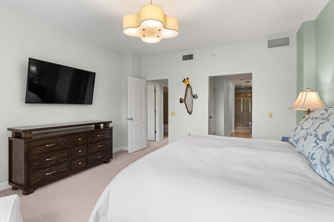 Building Photo - 3475 Oak Valley Rd NE