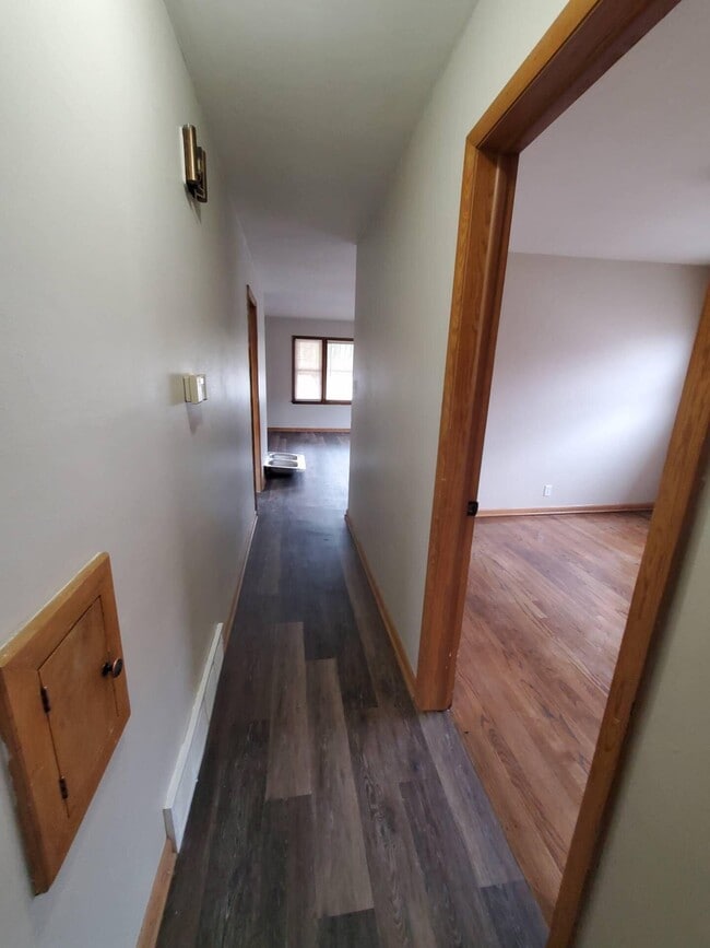 Building Photo - 4054 N 85th St