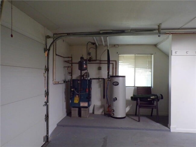 Building Photo - 144 Edaville Ct