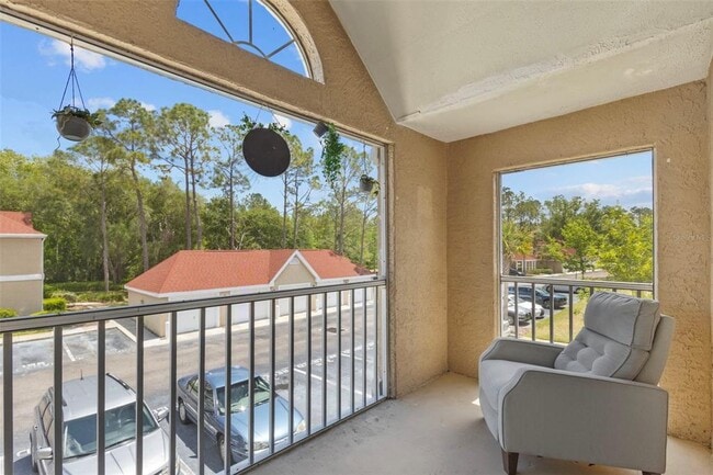 Building Photo - 9481 Highland Oak Dr