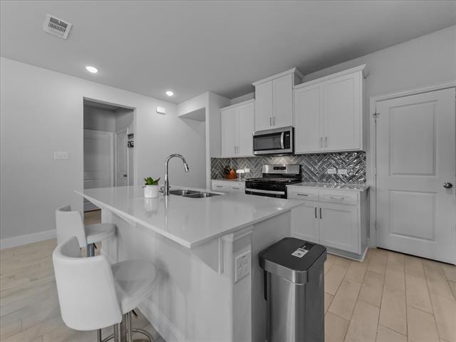 Building Photo - 500 Portina Dr