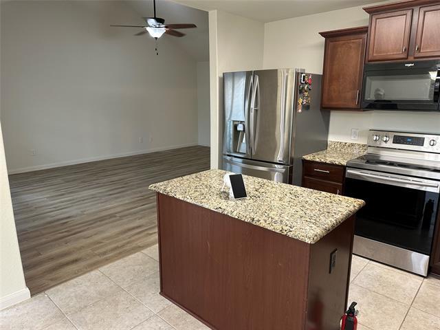 Building Photo - 1603 White Mountain Wy