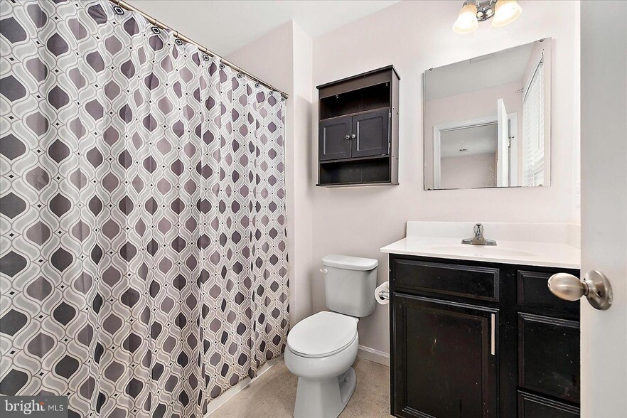 Building Photo - 38369 Elizabeth Ln