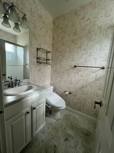 Building Photo - 24098 Stone Creek Dr