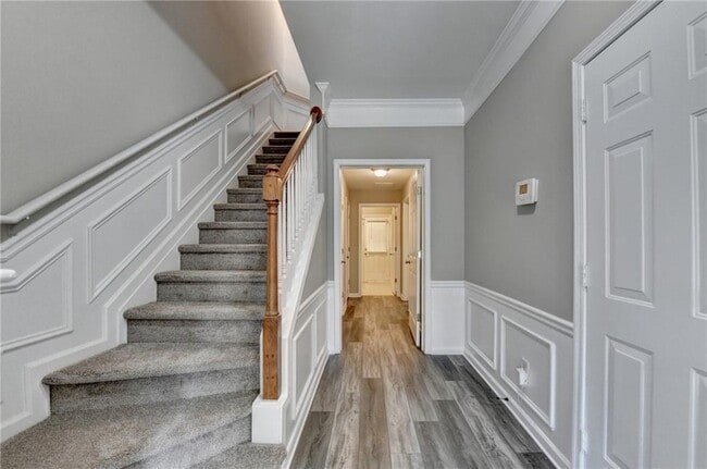 Building Photo - 4021 Edgecomb Dr