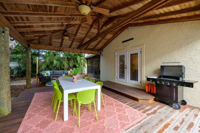 Building Photo - 11988 117th St N