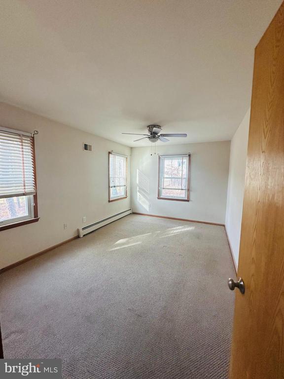 Building Photo - 15 Cherrywood Dr