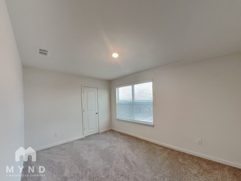 Building Photo - 8213 Columbia Fls Rd