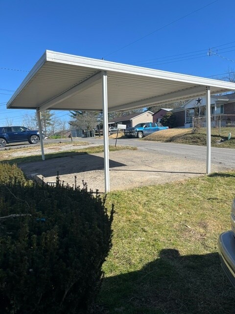 Building Photo - 100 Lauren Ave