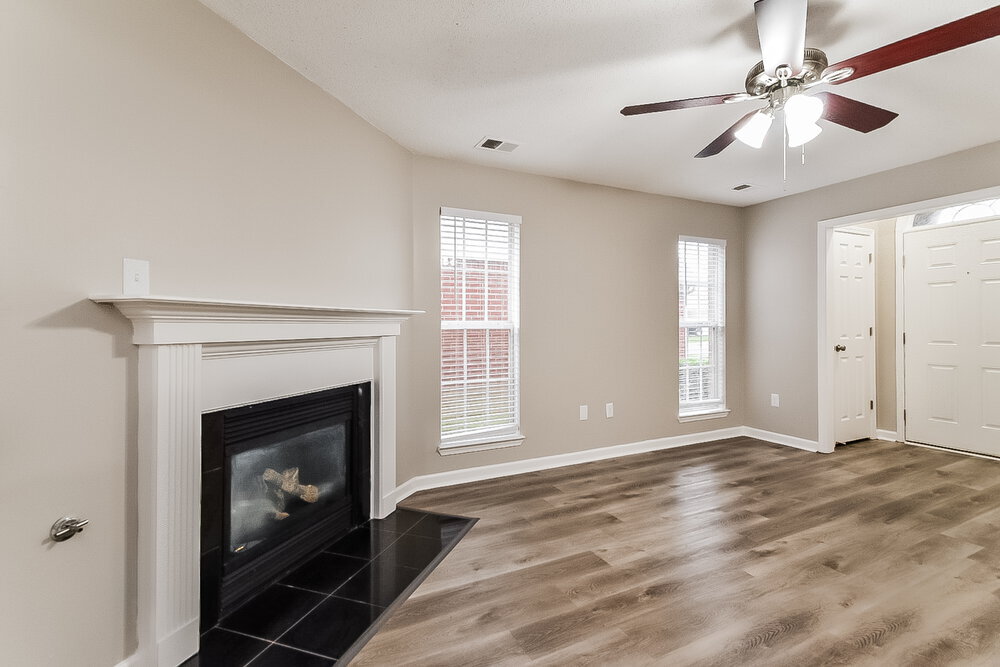 Building Photo - 1607 Central Trails Dr