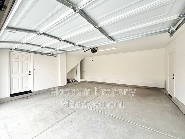 Building Photo - 28441 Dusky Willow Dr