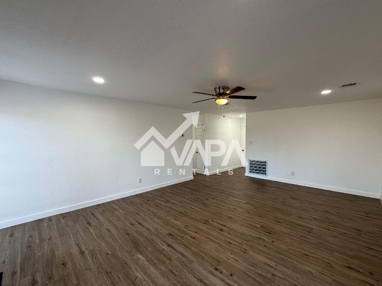 Building Photo - 4906 Buckwheat St