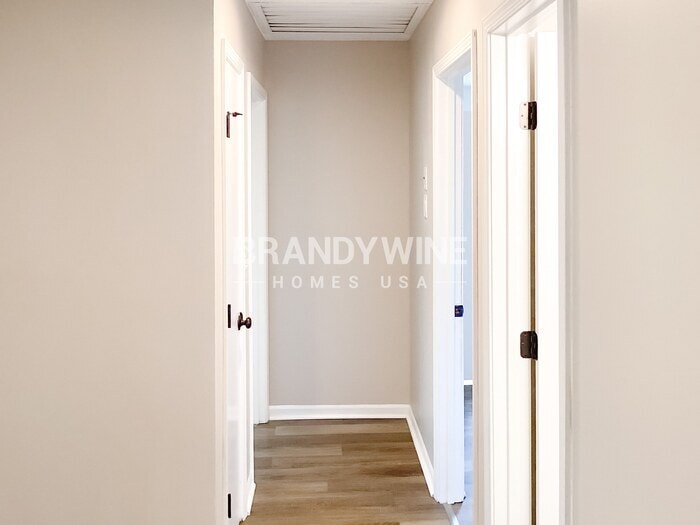 Building Photo - 105 Sumac St