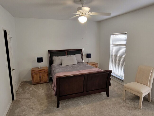 Building Photo - 3/2 UNFURISHED HOME LOCATED IN BOCA GRAND ...