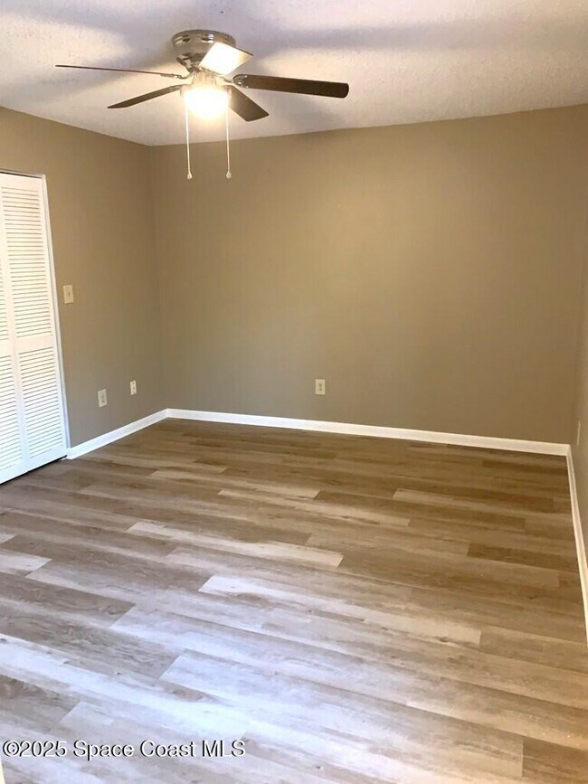 Building Photo - 3515 Sable Palm Ln