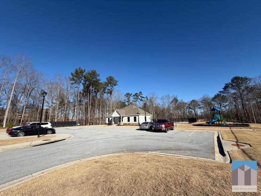 Building Photo - 7565 Knoll Hollow Rd