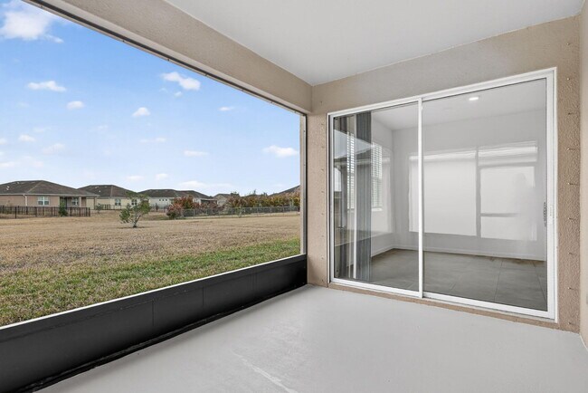 Building Photo - 10552 SW Toren Wy