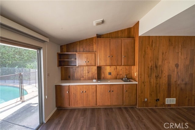 Building Photo - 784 Lockearn St